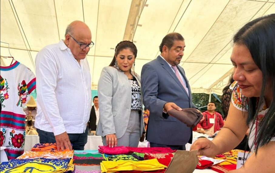 Reconoce PRI labor invaluable de artesanas y artesanos de Oaxaca 