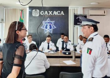 Capacitan a policías viales en materia de Justicia Cívica