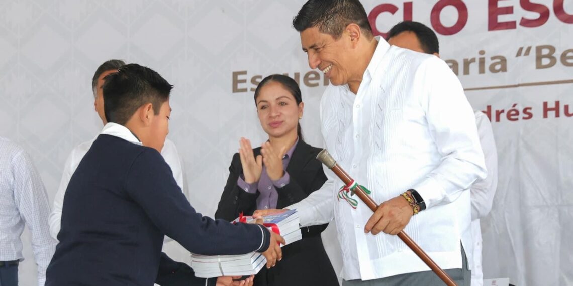 Inaugura Gobernador Salomón Jara Cruz ciclo escolar 2023 – 2024