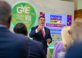 XPONE ALEJANDRO MORENO MISIÓN DEL FRENTE AMPLIO ANTE EL CONGRESO MUNDIAL DE JÓVENES