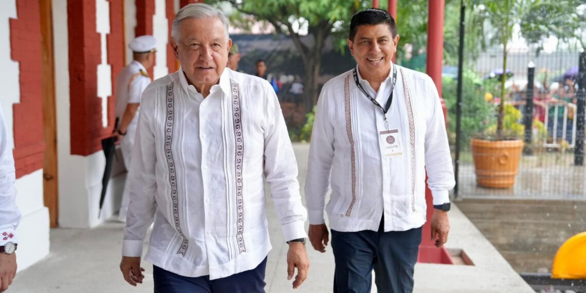 Encabezan Presidente de México y Gobernador de Oaxaca prueba del Tren de pasajeros del Corredor Interoceánico en la entidad