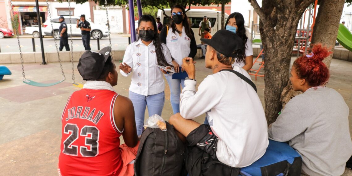 Atiende DIF Estatal a niñas, niños y adolescentes en tránsito por la capital oaxaqueña