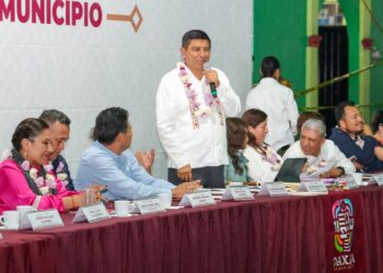 En equipo y con trabajo se atienden necesidades de los pueblos: Salomón Jara