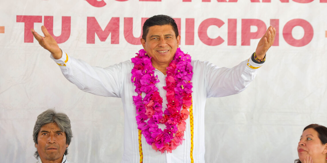 Acercan bienestar a familias de San Francisco Cajonos; construirán comedor comunitario