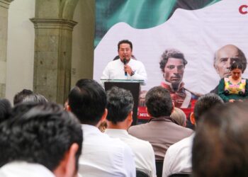 Amplía Gobierno del Estado programa de atención al rezago educativo en Oaxaca