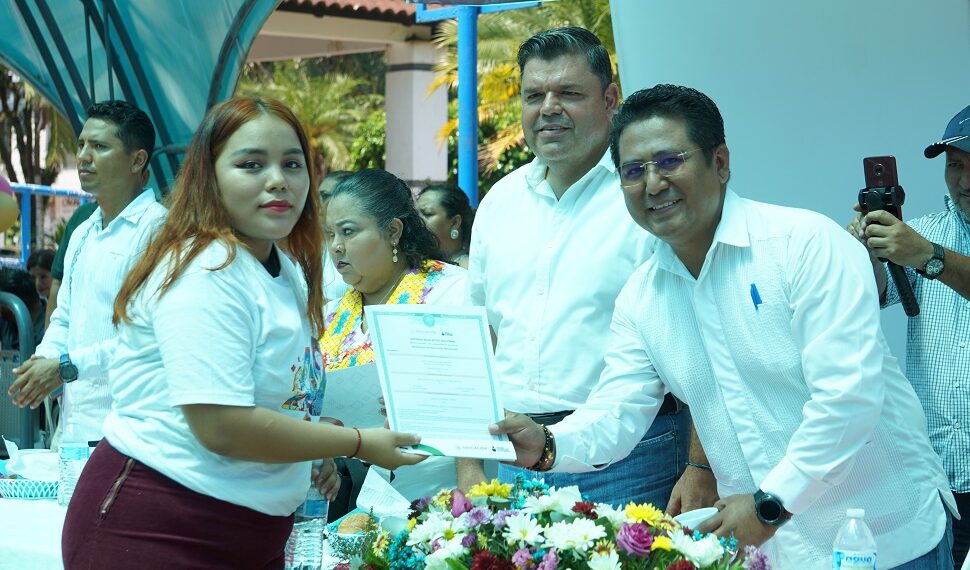 Con entrega de certificados celebra IEEA 42 años de servicio