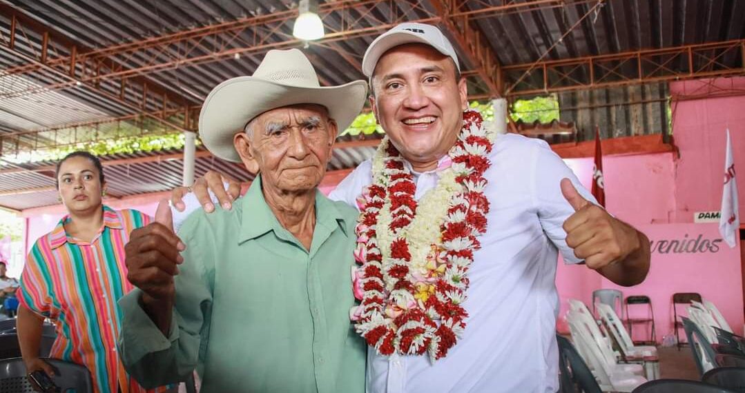 Las palabras claves de la transformación son organización y paciencia, refiere Nino Morales en su visita al Istmo