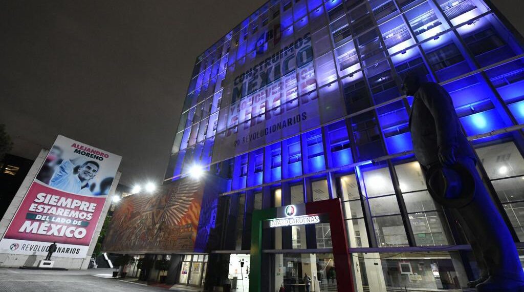 ILUMINA PRI SEDE NACIONAL CON LOS COLORES DE LA BANDERA DE ISRAEL