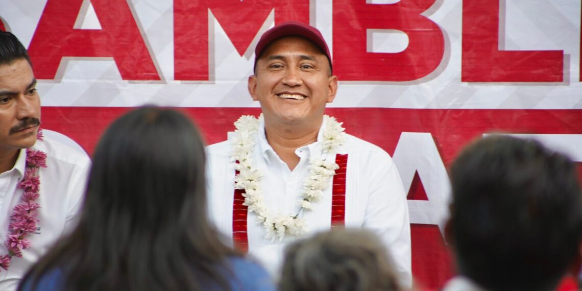 Recuerda Nino Morales su niñez en Asamblea Informativa de la Central de Abasto, como vendedor de mangos 