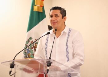 Inaugura Fiscal de Oaxaca, Bernardo Rodríguez Alamilla Congreso Nacional de Unidades de Inteligencia Antilavado de Dinero 