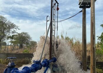 Trabaja Ceabien para un mejor suministro de agua potable en Salina Cruz