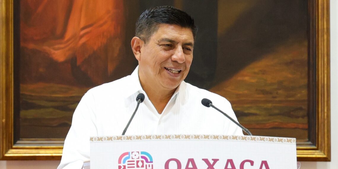 Reconoce OGAIPO al Gobernador Salomón Jara por buenas prácticas de transparencia y comunicación gubernamental