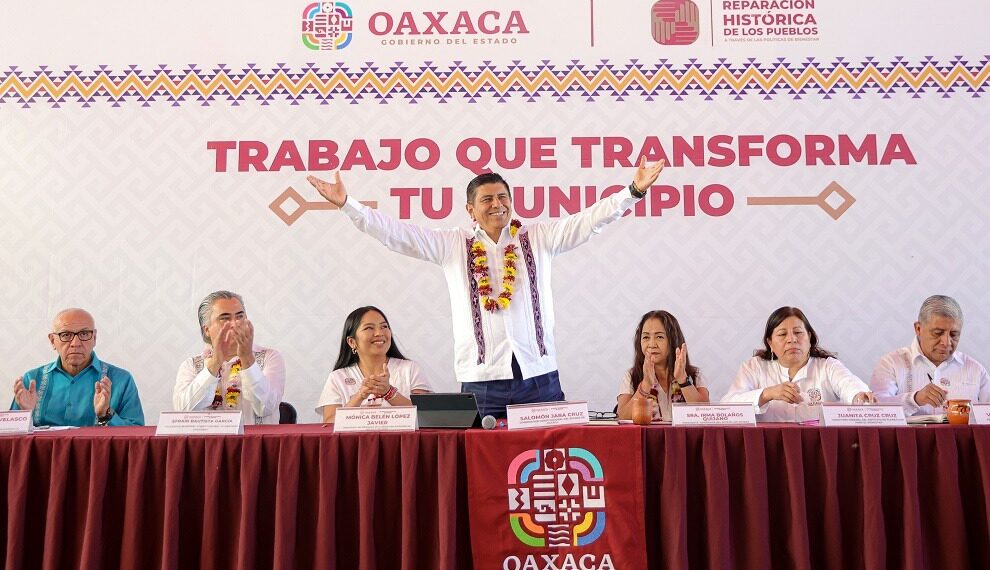 Lleva Gobierno de Oaxaca apoyos por 16.3mdp para habitantes de Santiago Chazumba