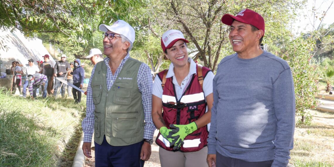 Encabeza Gobernador Salomón Jara el Tequio Bienestar en el río Atoyac