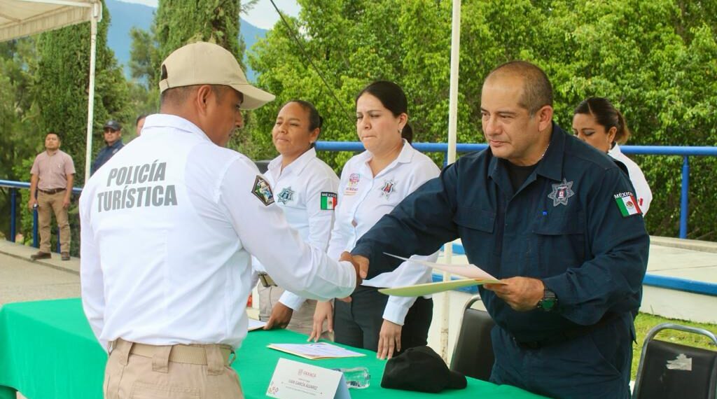 Capacita SSPC a elementos de la Policía Turística en nado y rescate