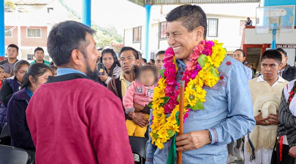 Atiende Gobierno de Oaxaca necesidades en Santiago Texcalcingo