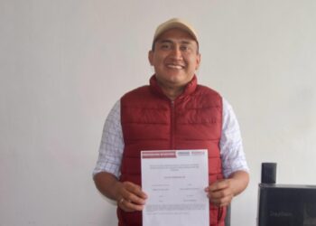 Se registra Nino Morales, busca el Senado de la República