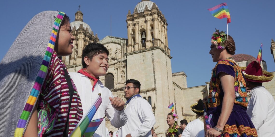 Se corona la ciudad de Oaxaca como Destino Cultural del Año LGBTQ+