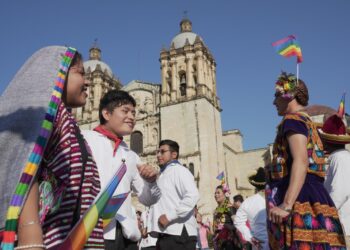 Se corona la ciudad de Oaxaca como Destino Cultural del Año LGBTQ+
