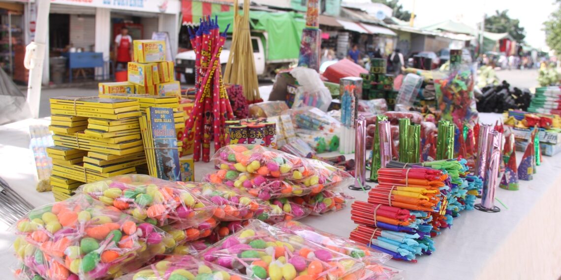 Exhorta SSO a celebrar la Navidad de forma segura y evitar que menores de edad quemen pirotecnia