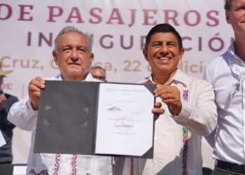 Regresa el Tren de pasajeros al Istmo de Tehuantepec; un día histórico para nuestro país, destaca el Presidente López Obrador