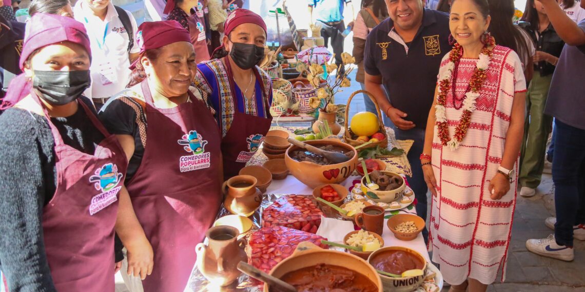 Realiza DIF Oaxaca Feria Regional Gastronómica de la Mixteca