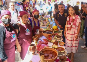 Realiza DIF Oaxaca Feria Regional Gastronómica de la Mixteca
