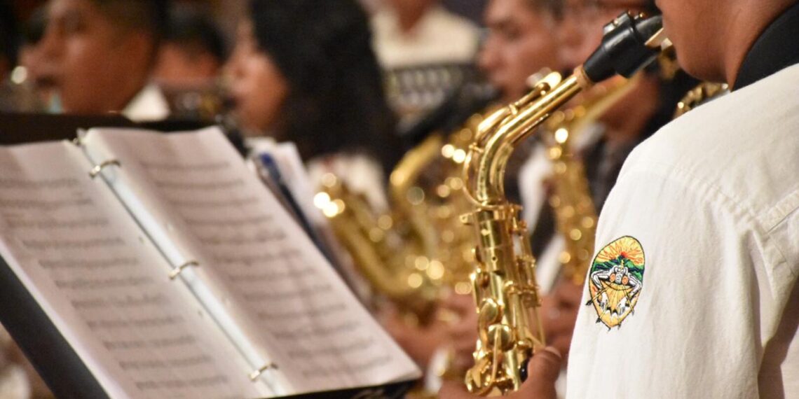 Juez federal concede amparo al Centro de Capacitación Musical y Desarrollo de la Cultura Mixe (CECAM) para que tenga reconocimiento jurídico.