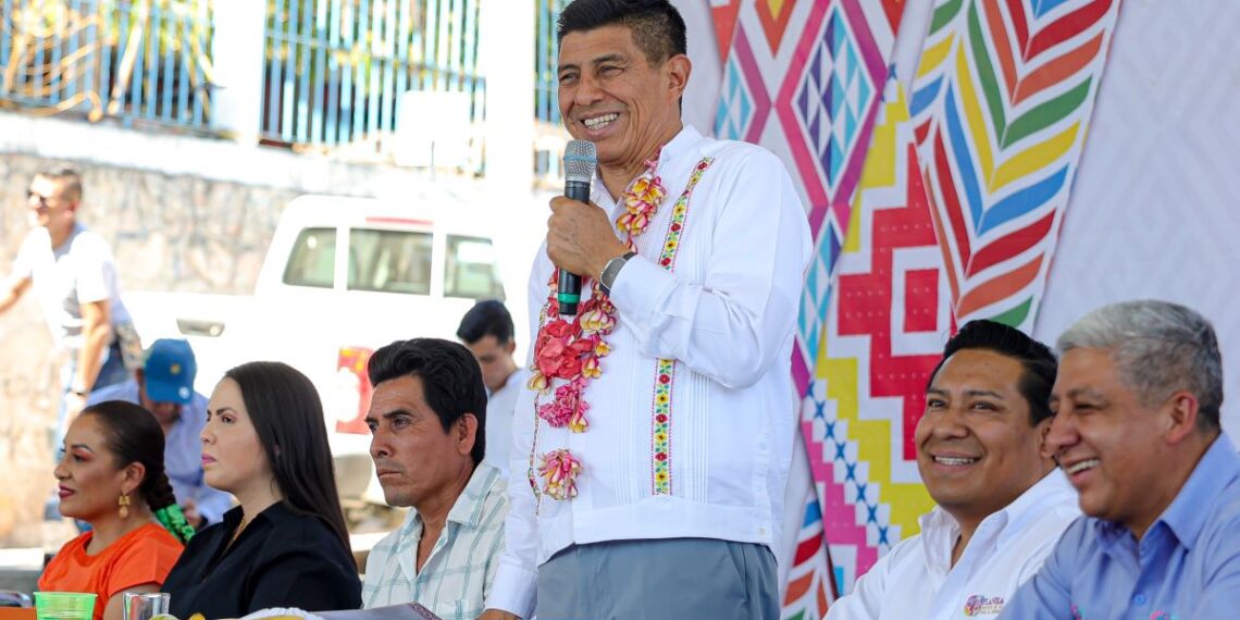 Gobierno del Estado trabaja para mejorar la infraestructura social de Santa Ana Tavela