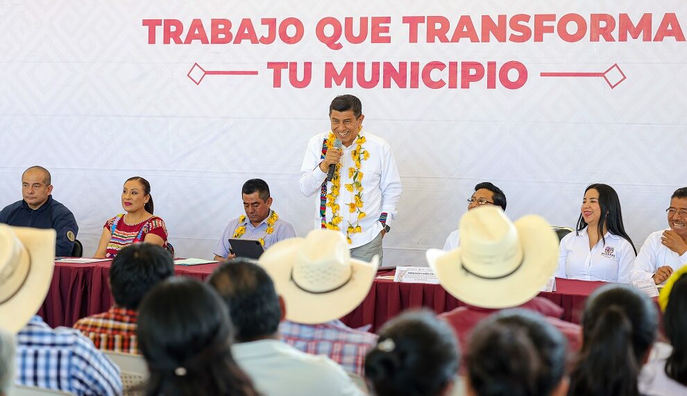 Gobierno de Oaxaca atiende rezago histórico en San Andrés Teotilálpam