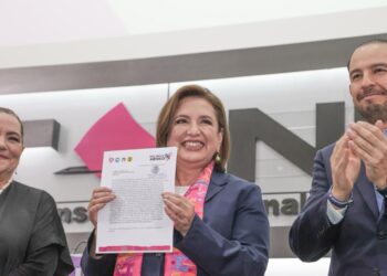 Formaliza Xóchitl Gálvez registro como candidata a la Presidencia de la República ante el INE