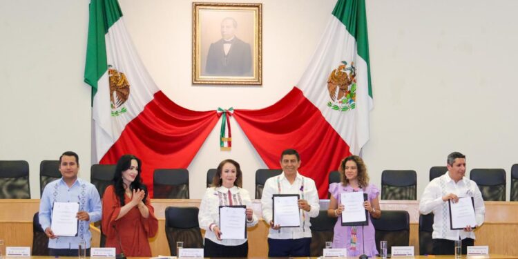 Presentan Pacto Nacional y firman convenio de colaboración para Implementación de la Justicia de Género en Oaxaca