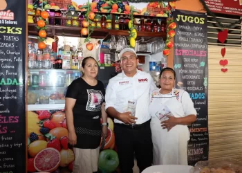 Recorre Nino Morales, mercados populares de Oaxaca*