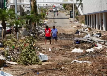 Diputados y senadores ‘olvidan’ donar salario ofrecido por paso de Huracán Otis